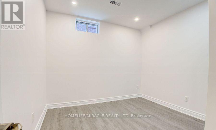 905 Alanbury Crescent, Pickering (Liverpool), Ontario  L1X 2S3 - Photo 5 - E13678518