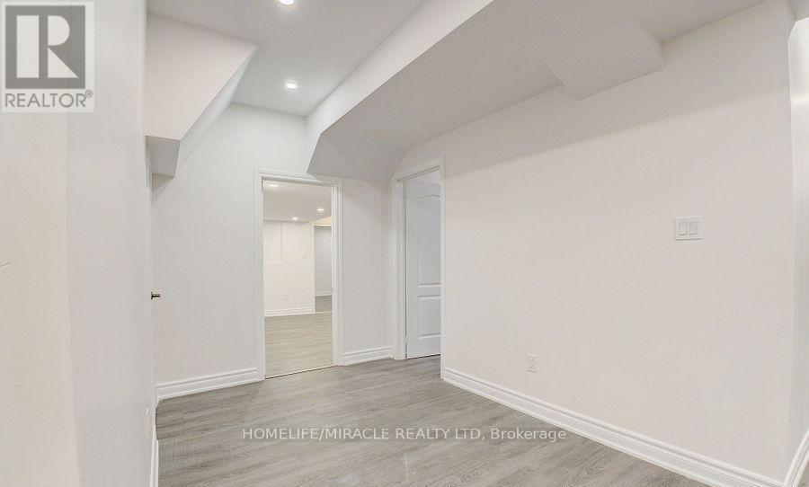 905 Alanbury Crescent, Pickering (Liverpool), Ontario  L1X 2S3 - Photo 6 - E13678518