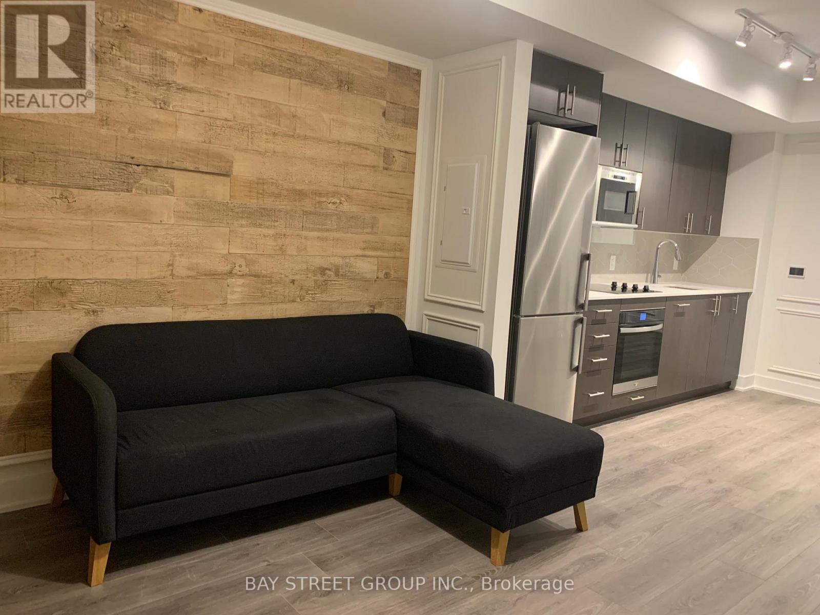 2520 - 2545 Simcoe Street N, Oshawa (Windfields), Ontario  L1L 0W3 - Photo 2 - E13678538