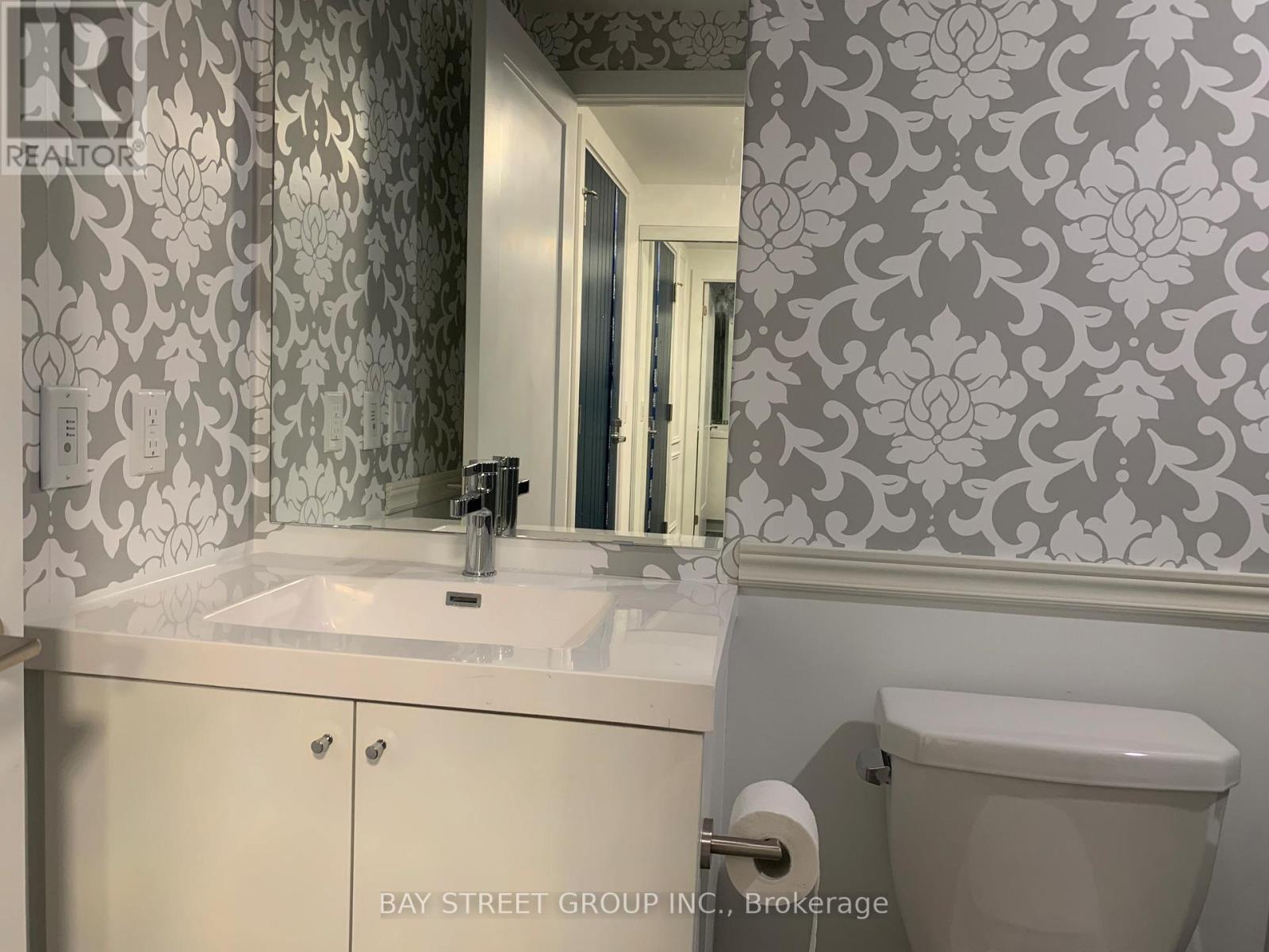 2520 - 2545 Simcoe Street N, Oshawa (Windfields), Ontario  L1L 0W3 - Photo 5 - E13678538