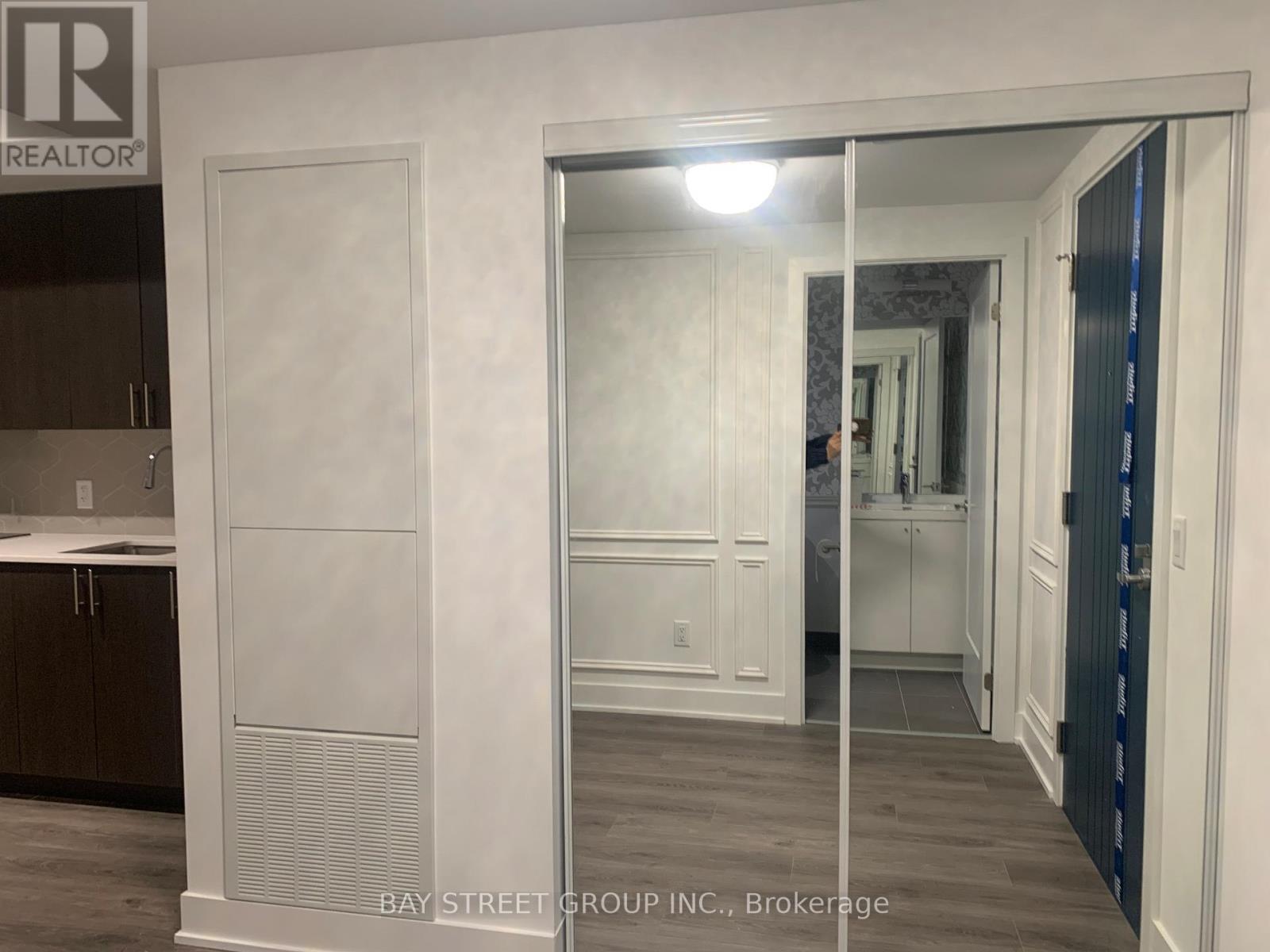 2520 - 2545 Simcoe Street N, Oshawa (Windfields), Ontario  L1L 0W3 - Photo 6 - E13678538