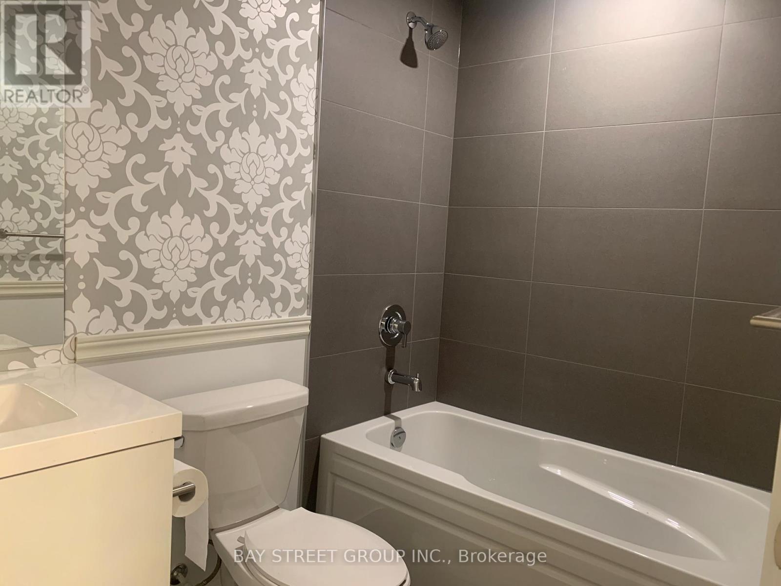 2520 - 2545 Simcoe Street N, Oshawa (Windfields), Ontario  L1L 0W3 - Photo 8 - E13678538