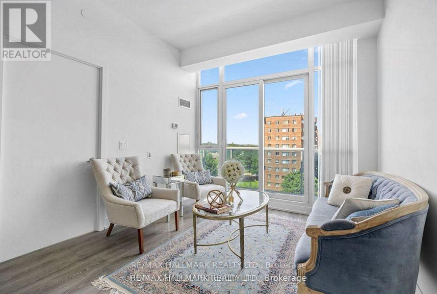 718 - 9471 Yonge Street, Richmond Hill (Observatory), Ontario  L4C 1V4 - Photo 2 - N13678550