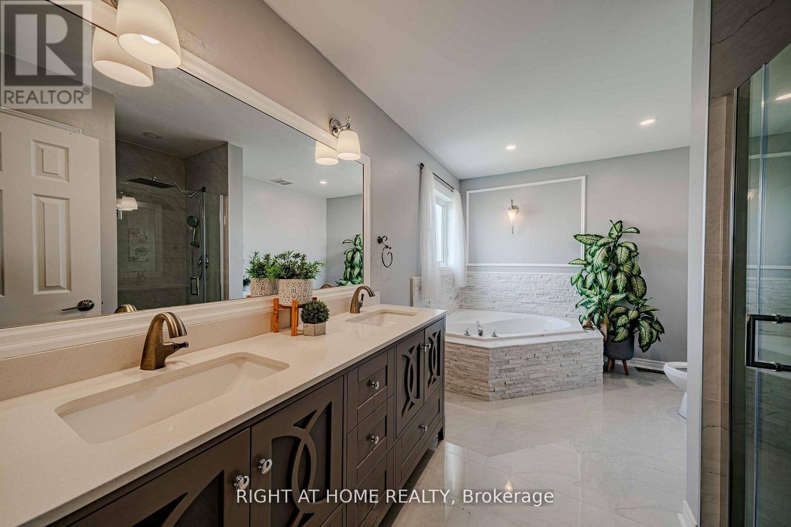 111 Forecastle Road, Vaughan (Patterson), Ontario  L4K 5H9 - Photo 25 - N13678556