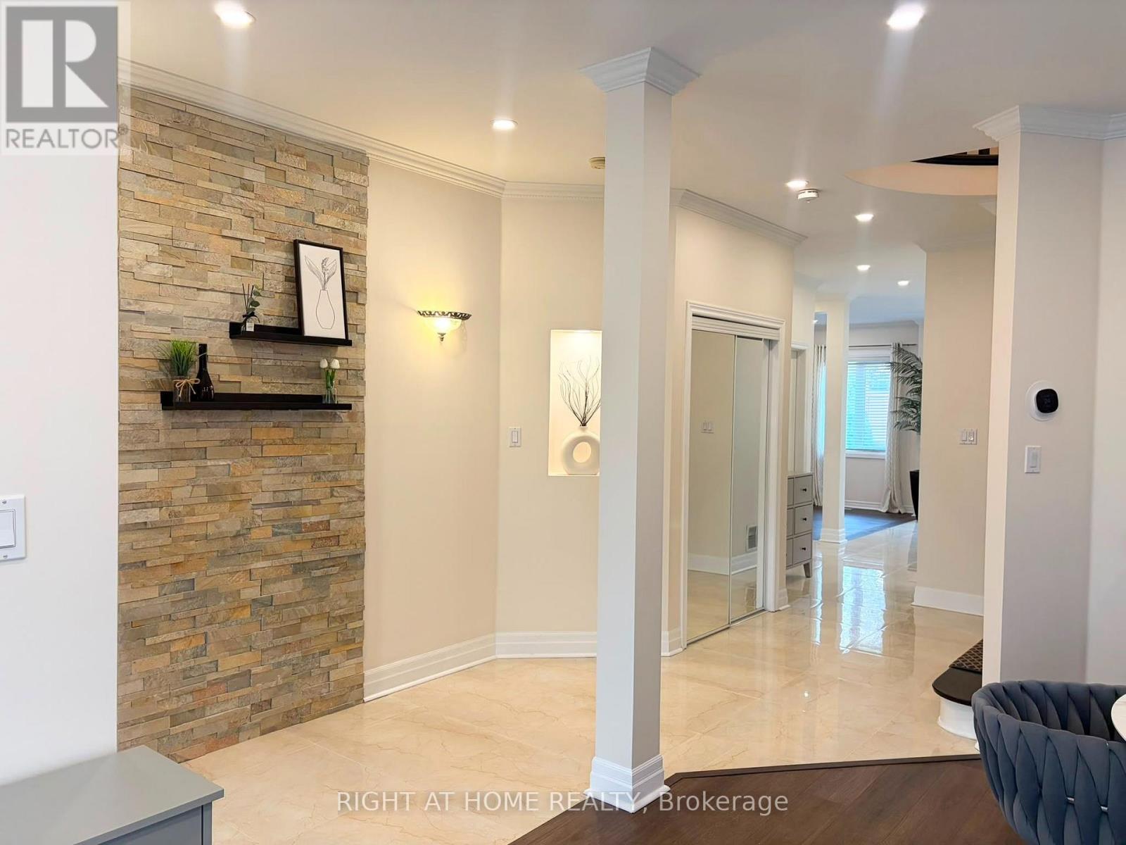 111 Forecastle Road, Vaughan (Patterson), Ontario  L4K 5H9 - Photo 6 - N13678556
