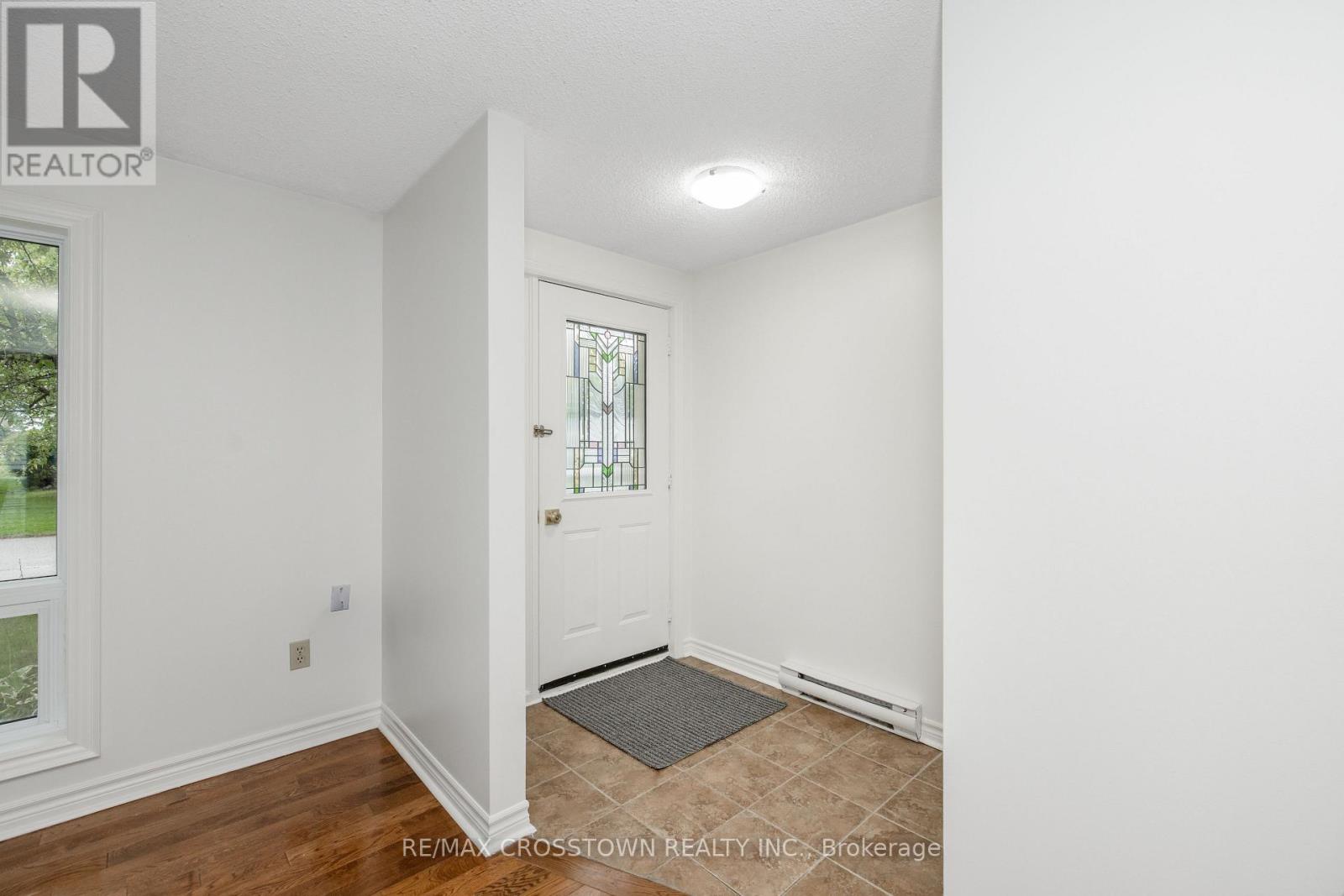 92 Tecumseth Pines Drive, New Tecumseth, Ontario  L0G 1W0 - Photo 4 - N13678566