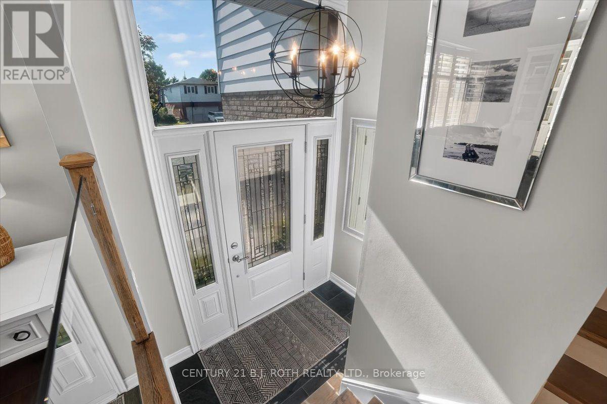 13 Clover Avenue, Barrie (Allandale Heights), Ontario  L4N 3M7 - Photo 15 - S13678582