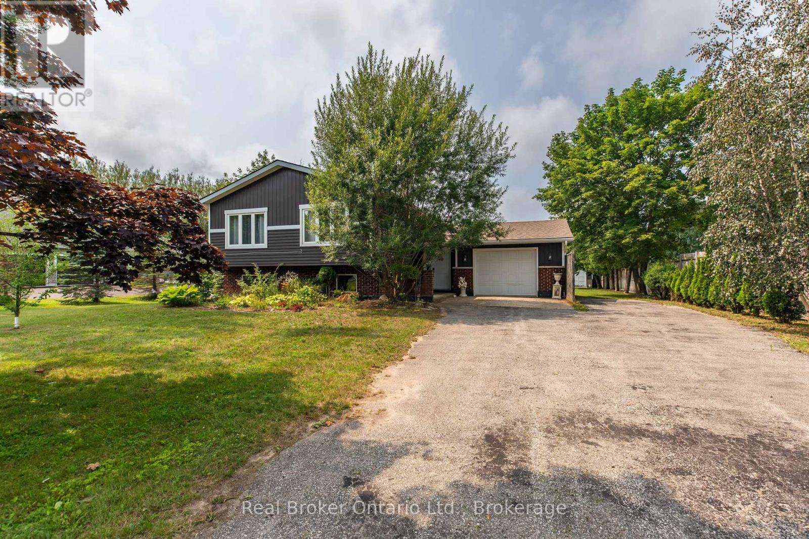 115 Carlisle Street, Saugeen Shores, Ontario  N0H 2L0 - Photo 2 - X13678542