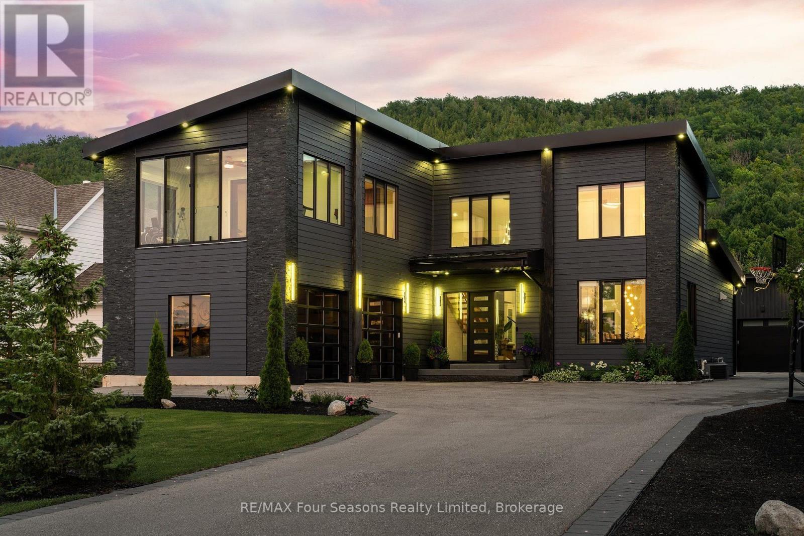 118 BARTON BOULEVARD, Blue Mountains, Ontario