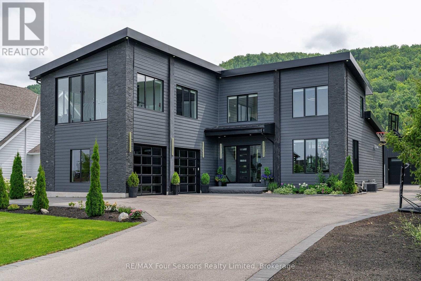 118 Barton Boulevard, Blue Mountains, Ontario  N0H 1J0 - Photo 2 - X13678554