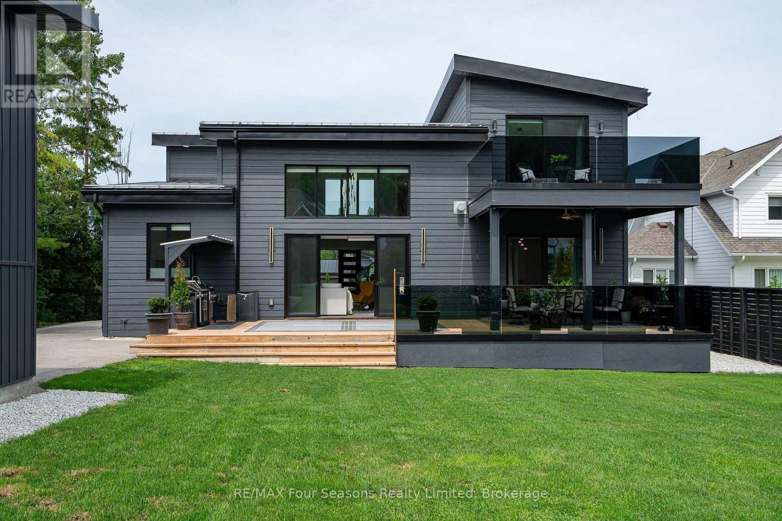 118 Barton Boulevard, Blue Mountains, Ontario  N0H 1J0 - Photo 3 - X13678554