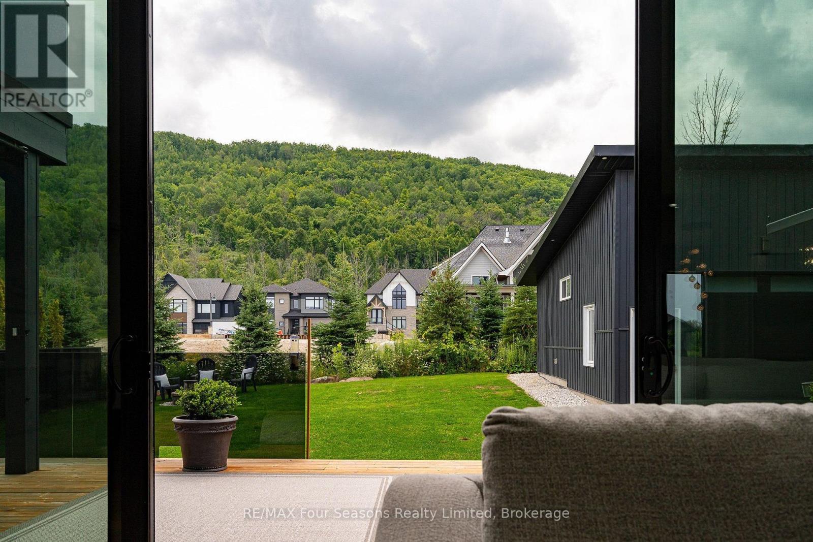 118 Barton Boulevard, Blue Mountains, Ontario  N0H 1J0 - Photo 41 - X13678554