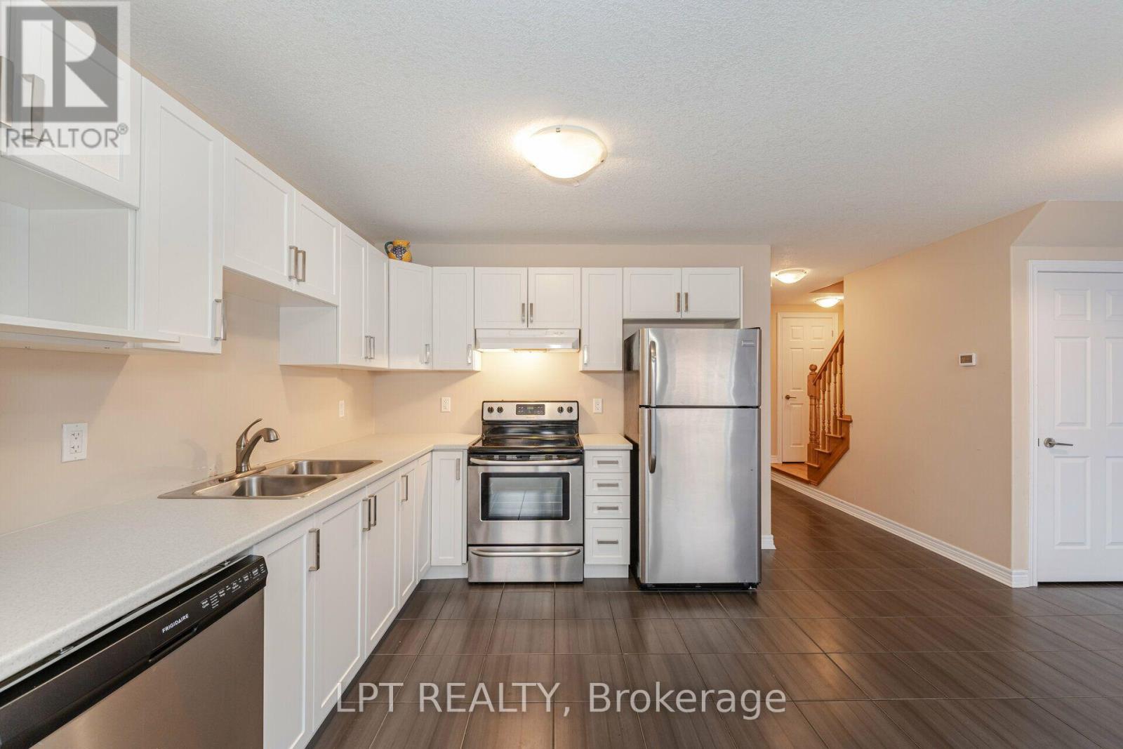 15 - 124 Parkinson Crescent, Orangeville, Ontario  L9W 6X3 - Photo 6 - W13678498