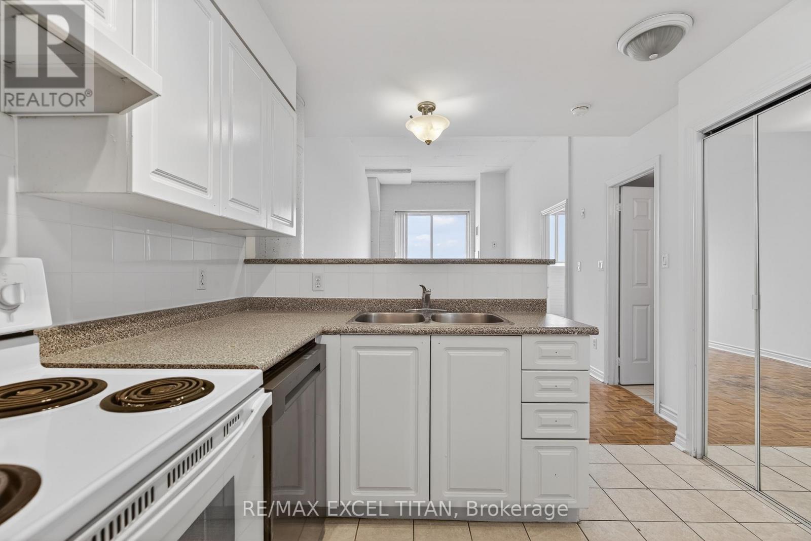 607 - 1401 Dupont Street, Toronto, Ontario  M6H 2B1 - Photo 8 - W13678516