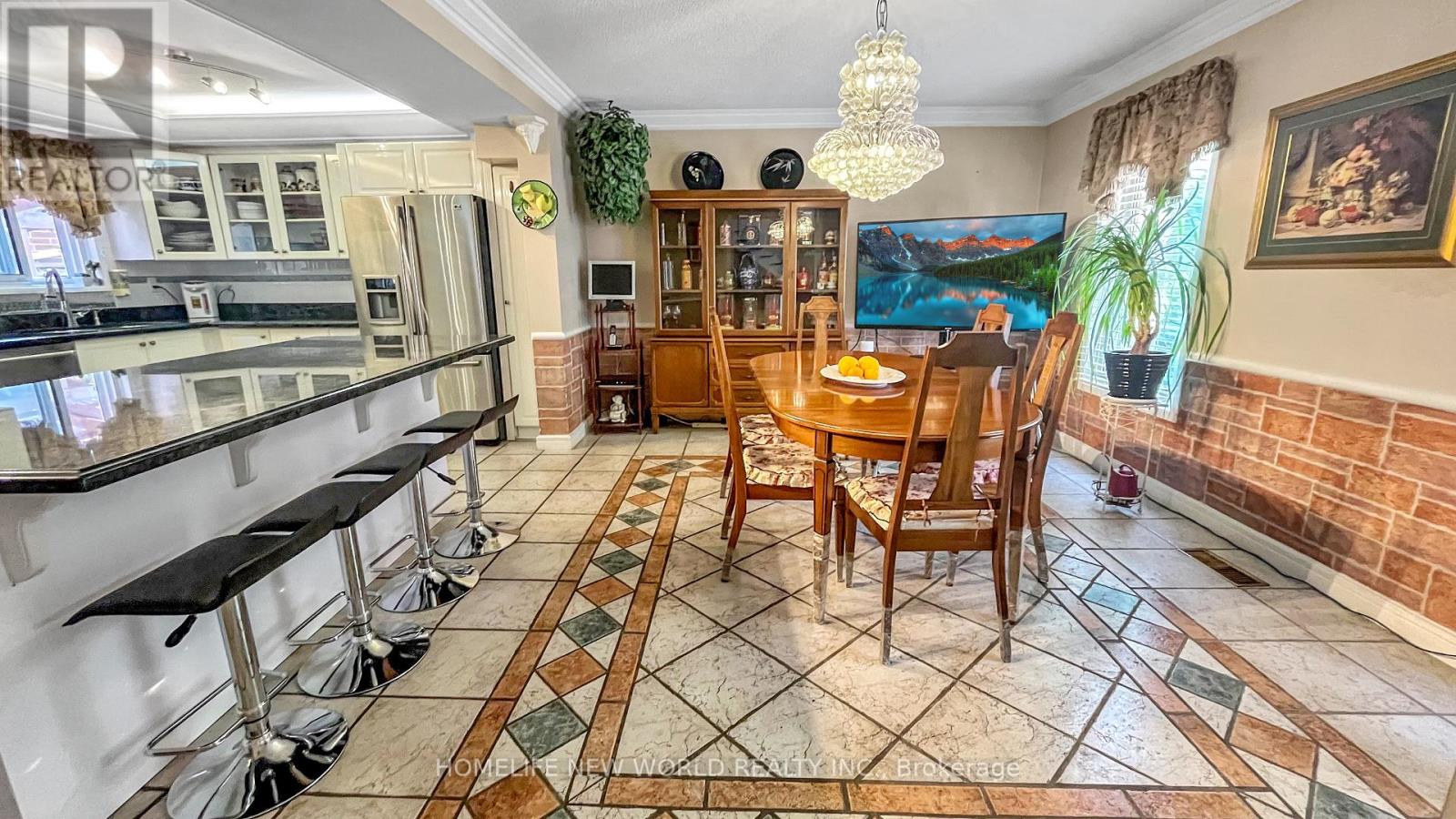 14 Madrid Crescent, Brampton, Ontario  L6S 2X4 - Photo 22 - W13678524