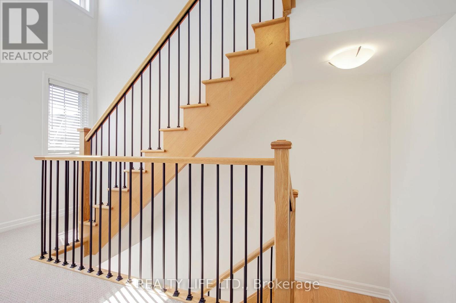 1209 Owls Head Road, Mississauga, Ontario  L5E 0A6 - Photo 18 - W13678528