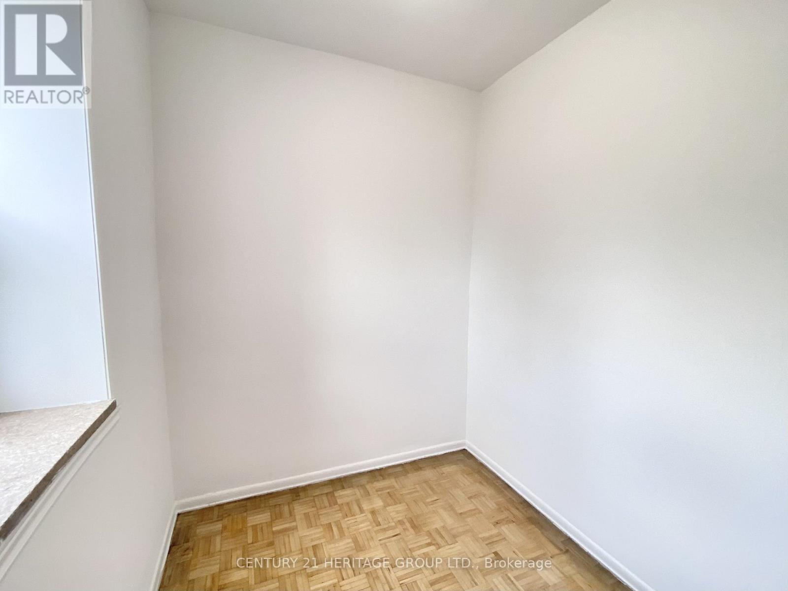 206 - 10 Garfella Drive, Toronto (Mount Olive-Silverstone-Jamestown), Ontario  M9V 2E9 - Photo 11 - W13678536