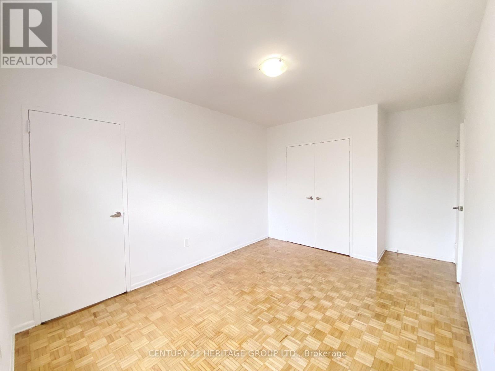 206 - 10 Garfella Drive, Toronto (Mount Olive-Silverstone-Jamestown), Ontario  M9V 2E9 - Photo 12 - W13678536
