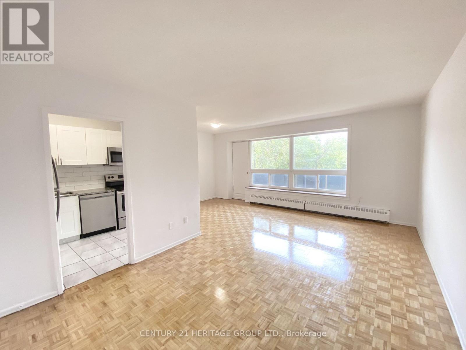 206 - 10 Garfella Drive, Toronto (Mount Olive-Silverstone-Jamestown), Ontario  M9V 2E9 - Photo 2 - W13678536