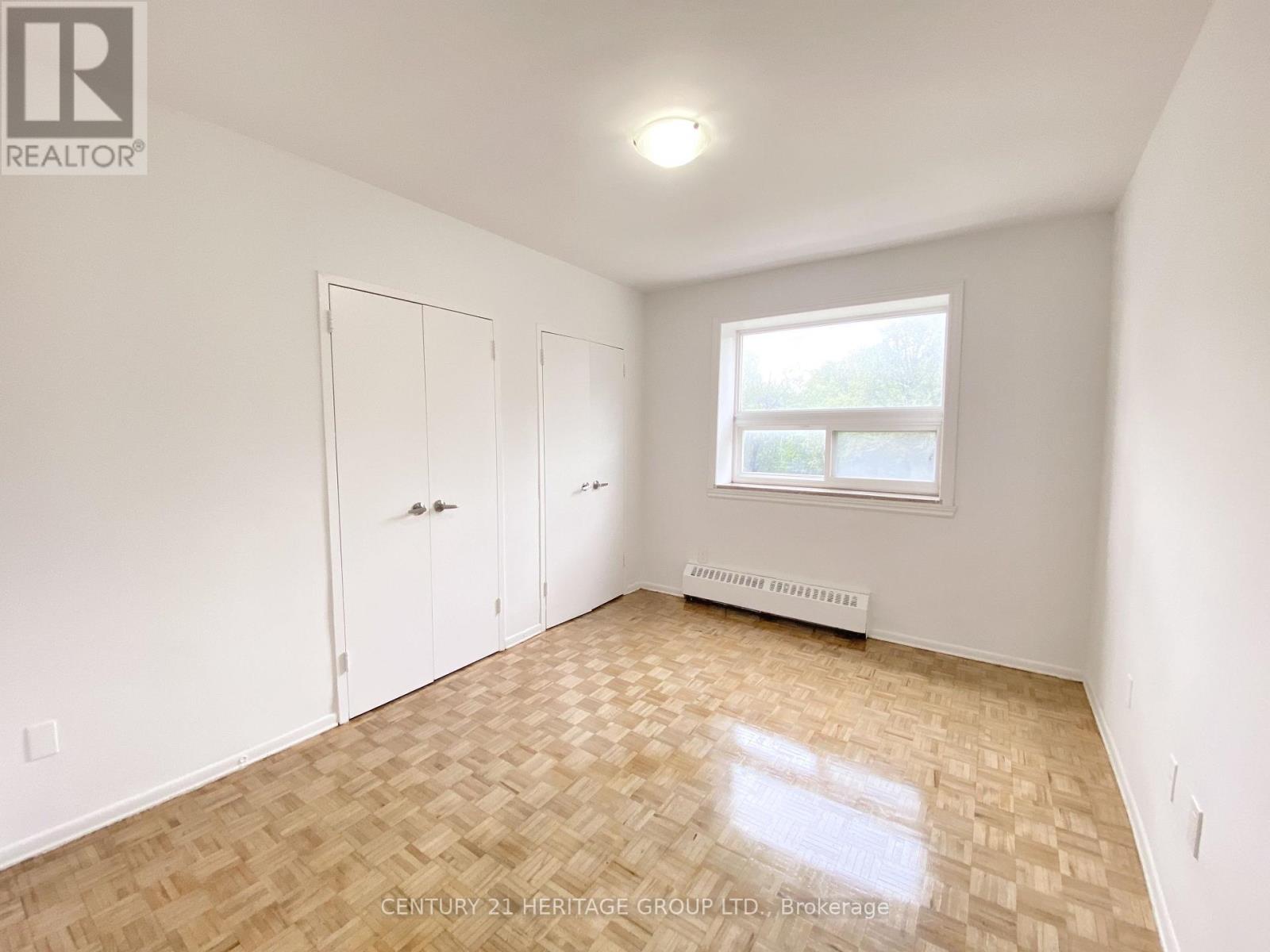 206 - 10 Garfella Drive, Toronto (Mount Olive-Silverstone-Jamestown), Ontario  M9V 2E9 - Photo 8 - W13678536