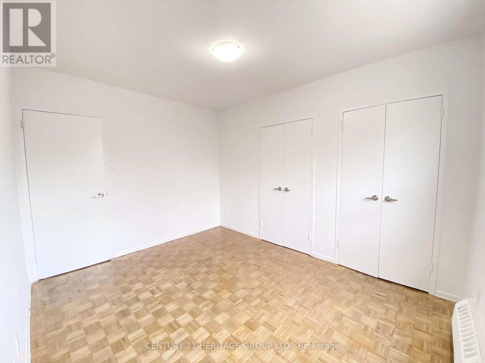 206 - 10 Garfella Drive, Toronto (Mount Olive-Silverstone-Jamestown), Ontario  M9V 2E9 - Photo 9 - W13678536