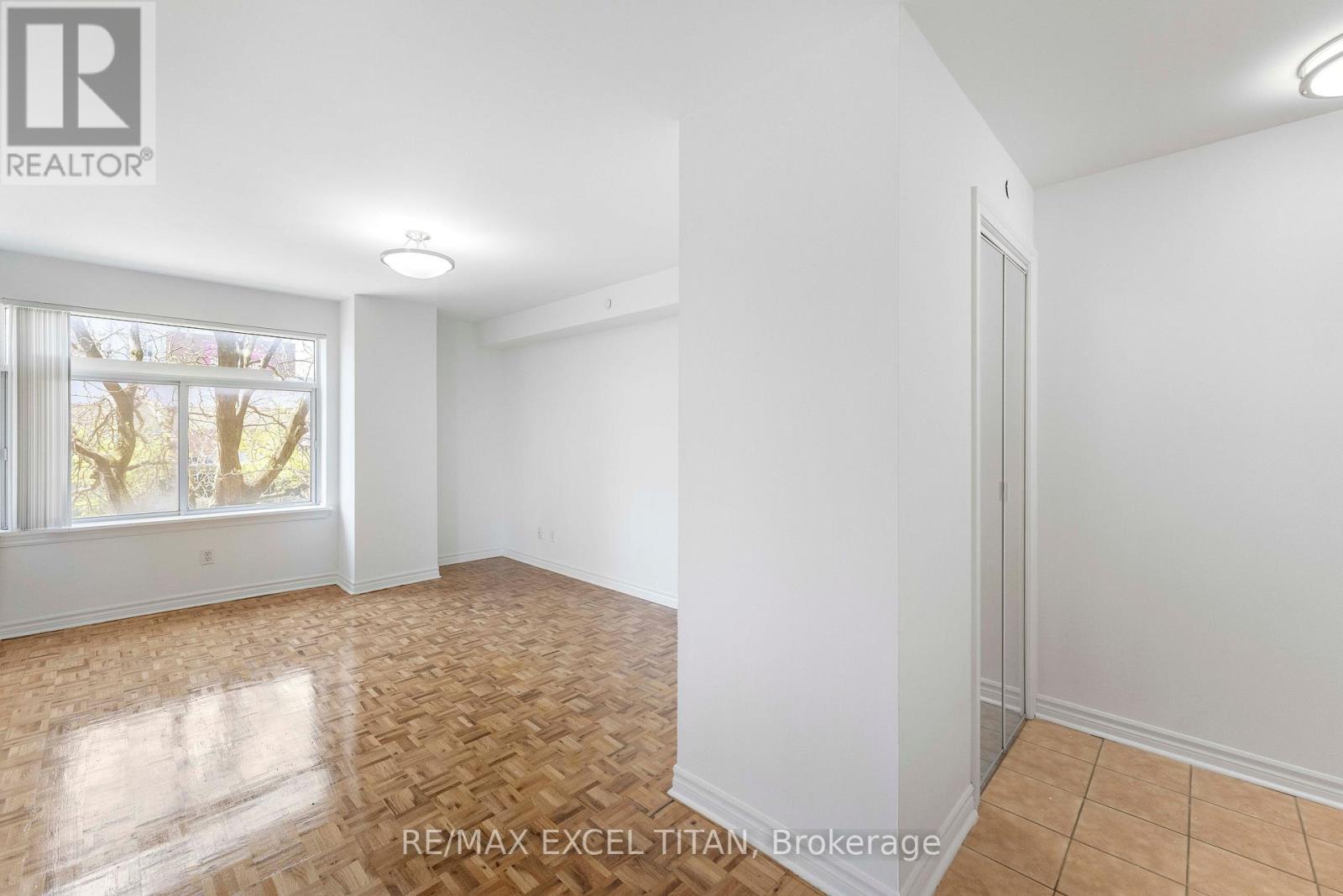 506 - 1407 Dupont Street, Toronto, Ontario  M6H 2B1 - Photo 2 - W13678546