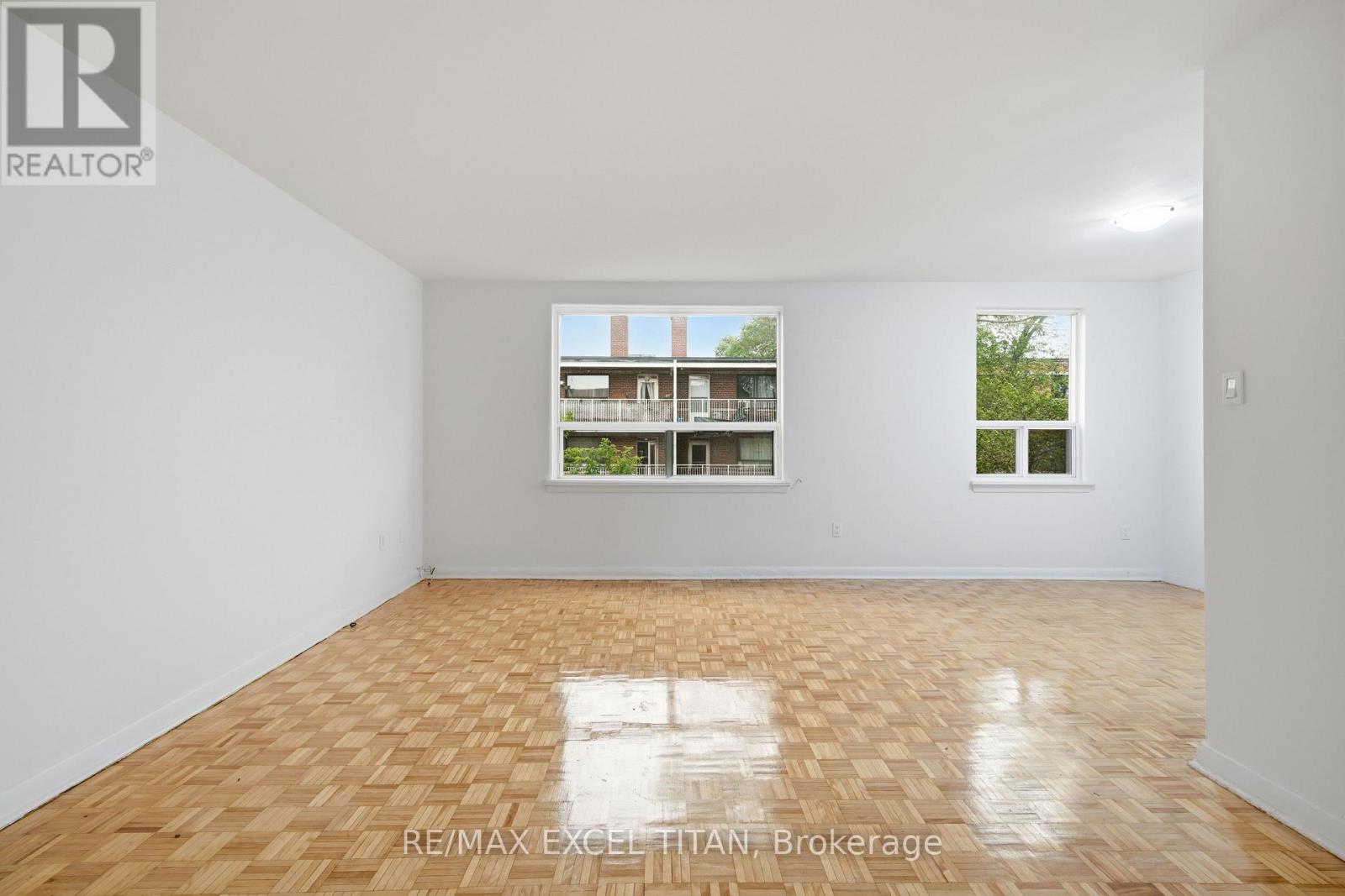 108 - 4 Hill Heights Road, Toronto, Ontario  M8Y 1Z1 - Photo 4 - W13678560