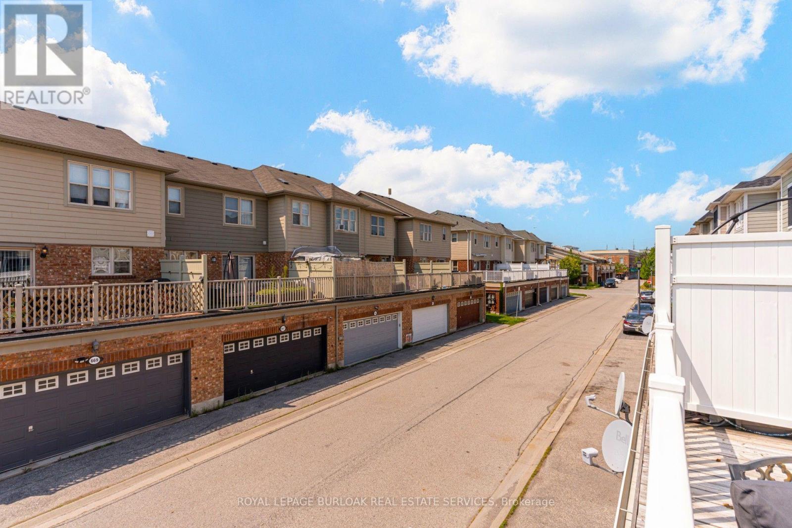 672 Mceastern Path, Milton, Ontario  L9T 0G4 - Photo 37 - W13678562