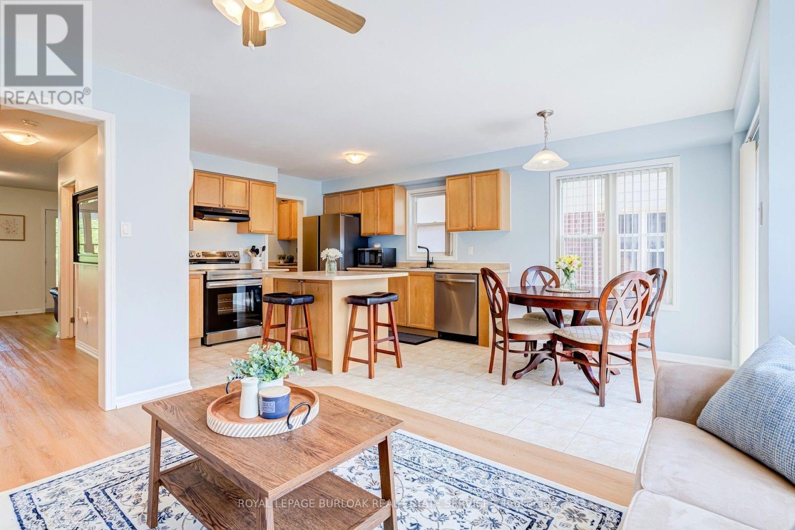 672 Mceastern Path, Milton, Ontario  L9T 0G4 - Photo 9 - W13678562