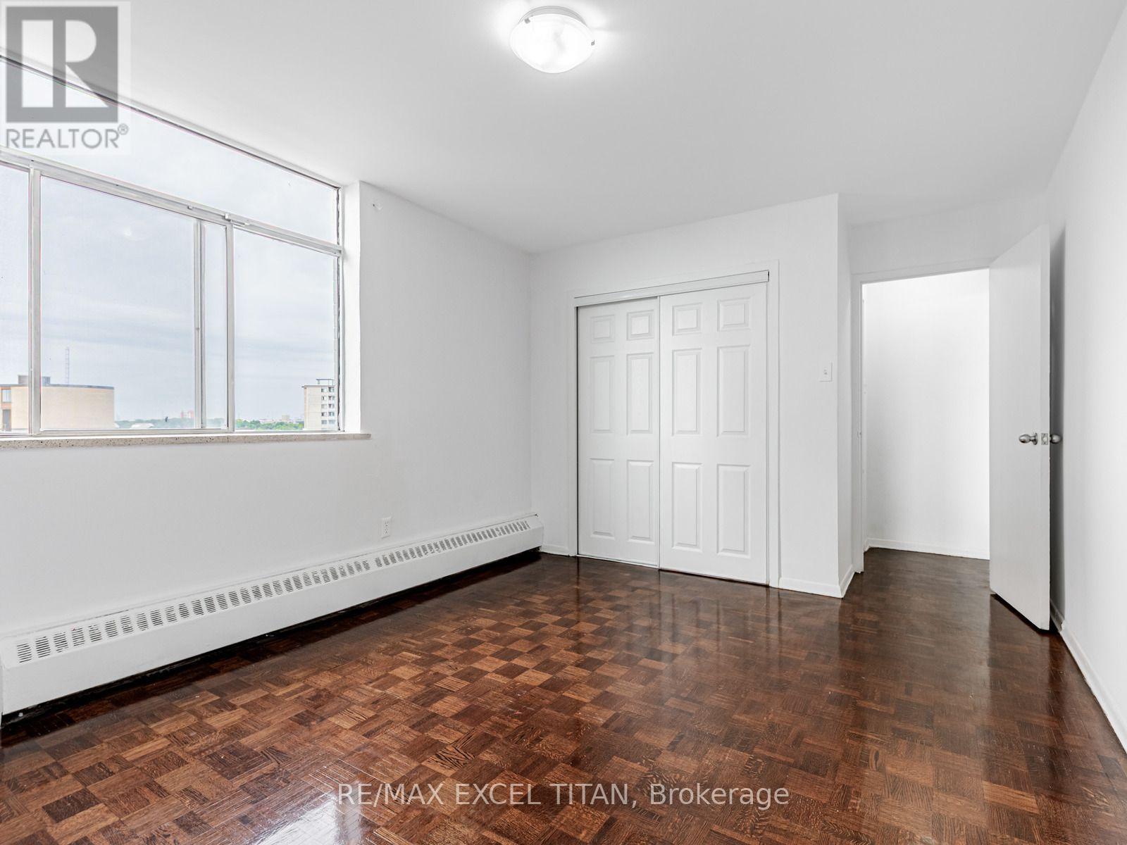 802 - 2255 Weston Road, Toronto, Ontario  M9N 1Y5 - Photo 4 - W13678564