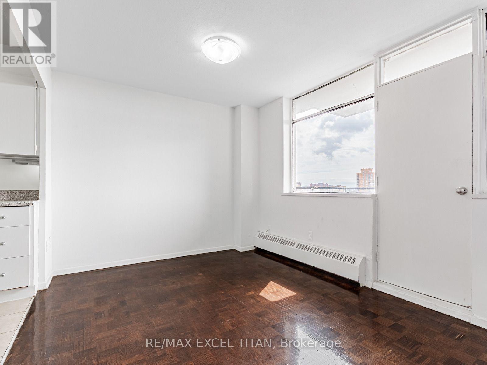 802 - 2255 Weston Road, Toronto, Ontario  M9N 1Y5 - Photo 5 - W13678564