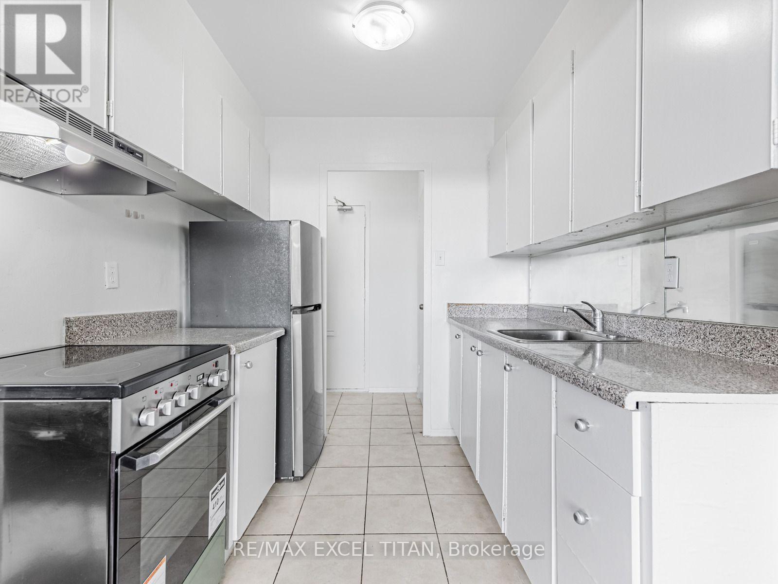 802 - 2255 Weston Road, Toronto, Ontario  M9N 1Y5 - Photo 9 - W13678564