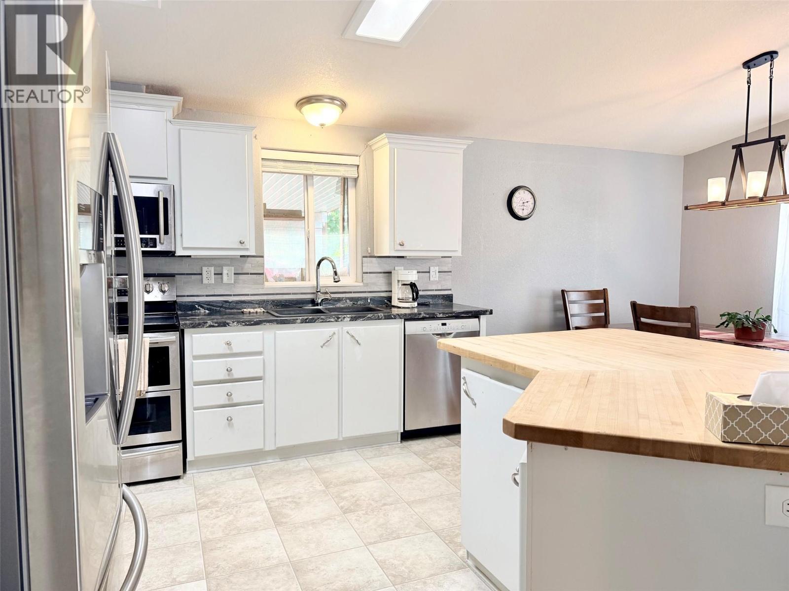 411 3rd Avenue S, Creston, British Columbia  V0B 1G3 - Photo 5 - 10397575