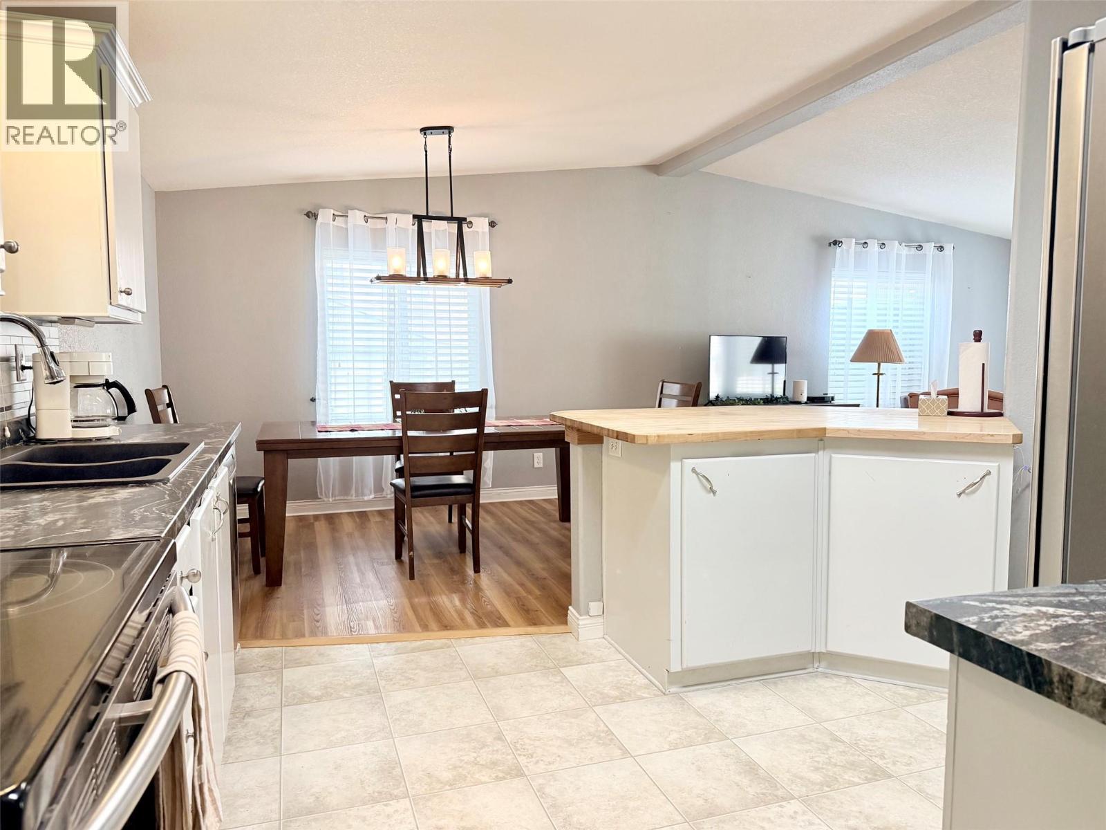 411 3rd Avenue S, Creston, British Columbia  V0B 1G3 - Photo 2 - 10397575