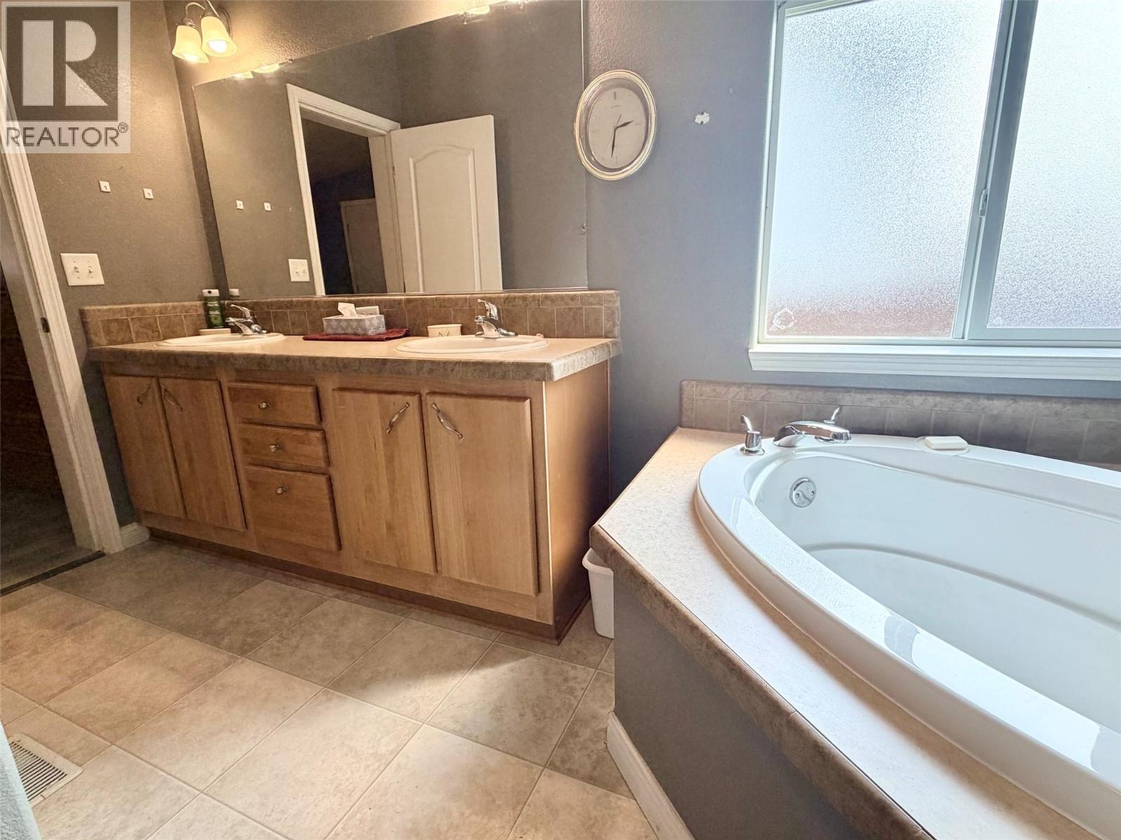411 3rd Avenue S, Creston, British Columbia  V0B 1G3 - Photo 18 - 10397575