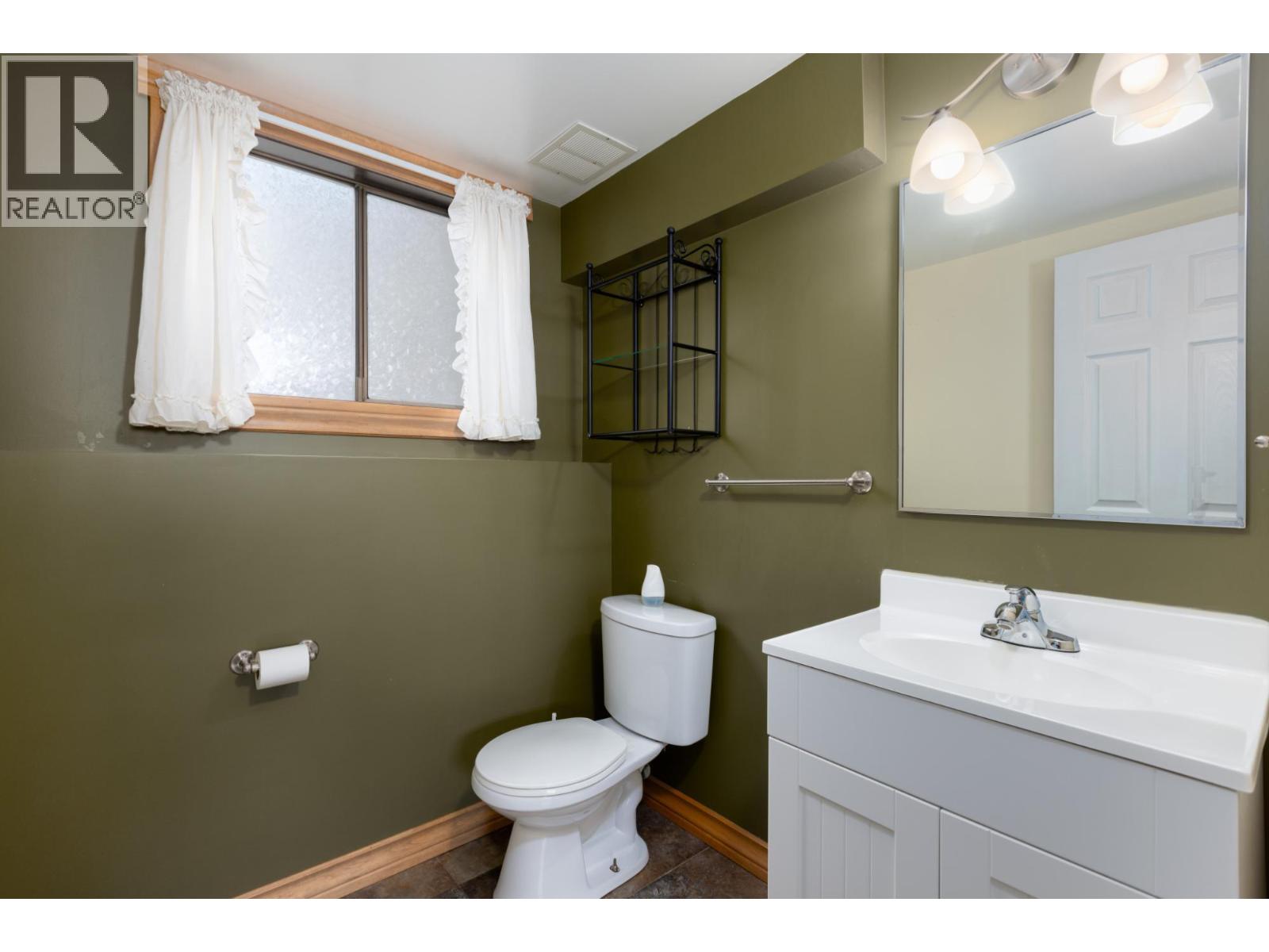 325 4th Avenue, Kimberley, British Columbia  V1A 2Z2 - Photo 28 - 10397835