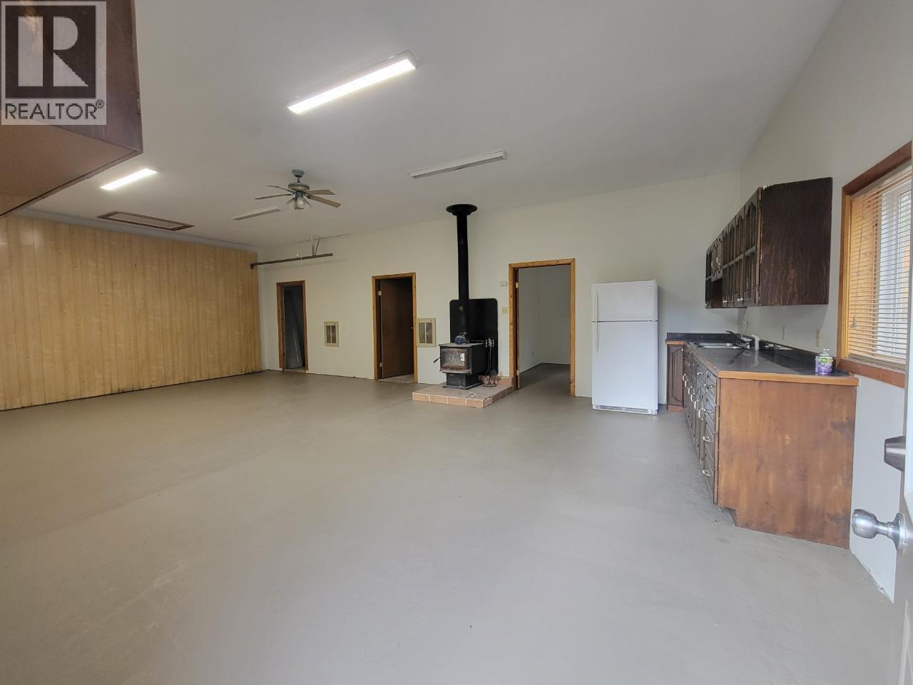 6708 Currier Road, Chetwynd, British Columbia  V0C 1J0 - Photo 21 - 10397857