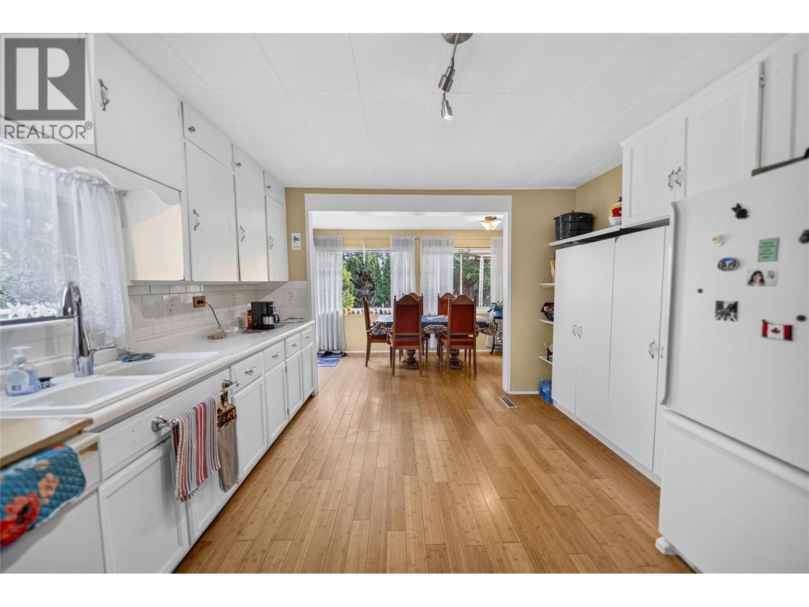 5469 Cory Road, Wynndel, British Columbia V0B 2N0 - Photo 7 - 10397890