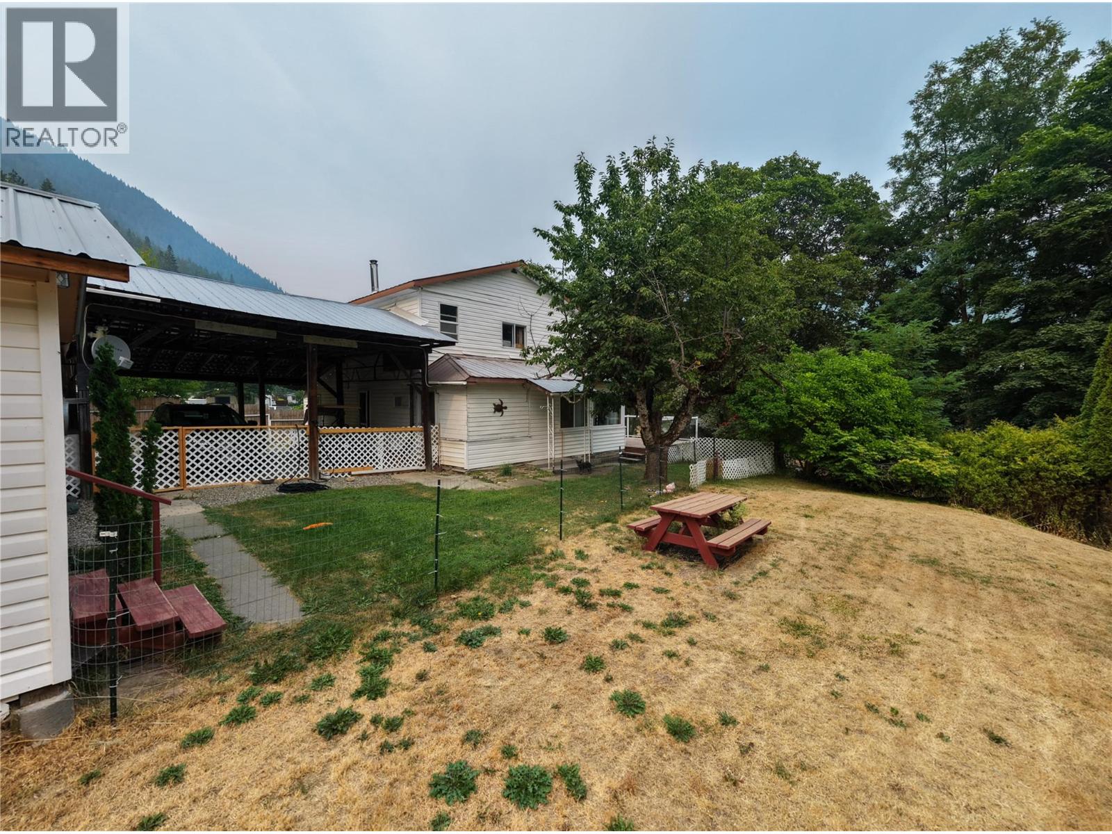 5469 Cory Road, Wynndel, British Columbia V0B 2N0 - Photo 24 - 10397890