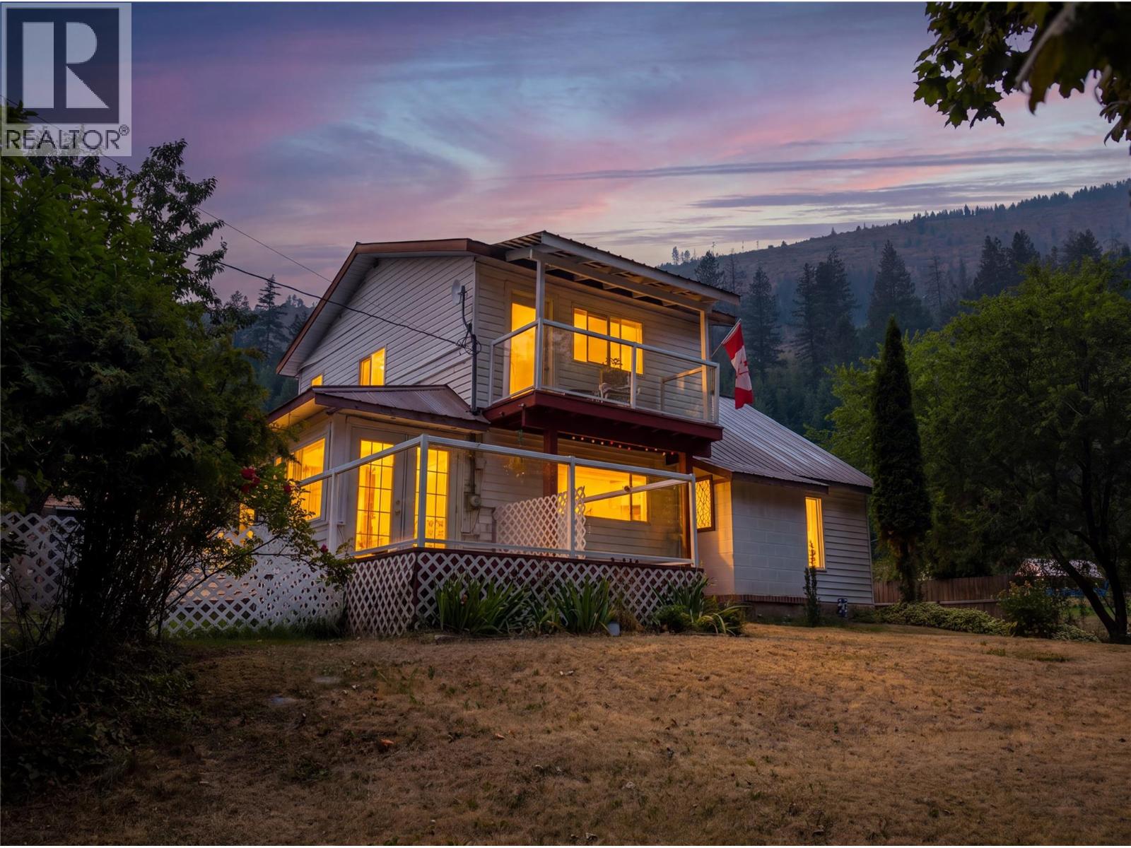 5469 Cory Road, Wynndel, British Columbia V0B 2N0 - Photo 29 - 10397890