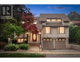 30 SHUH AVENUE, Kitchener, Ontario