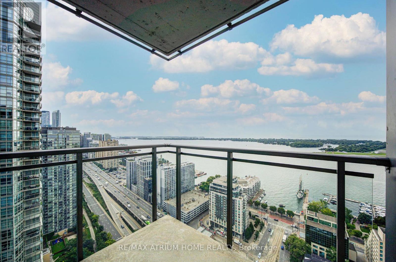 4510 - 11 Brunel Court, Toronto, Ontario  M5V 3Y3 - Photo 17 - C13674154