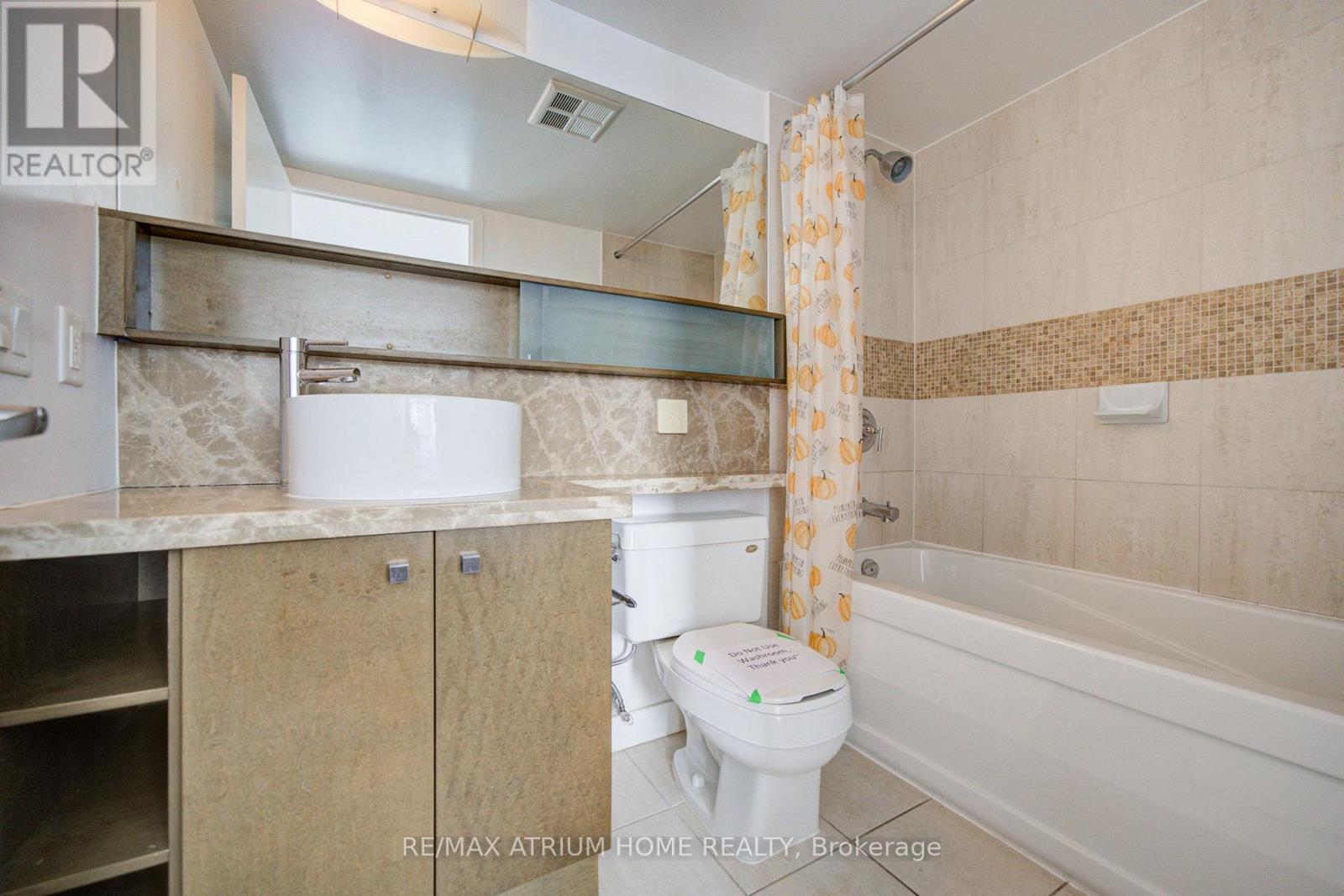 4510 - 11 Brunel Court, Toronto, Ontario  M5V 3Y3 - Photo 16 - C13674154