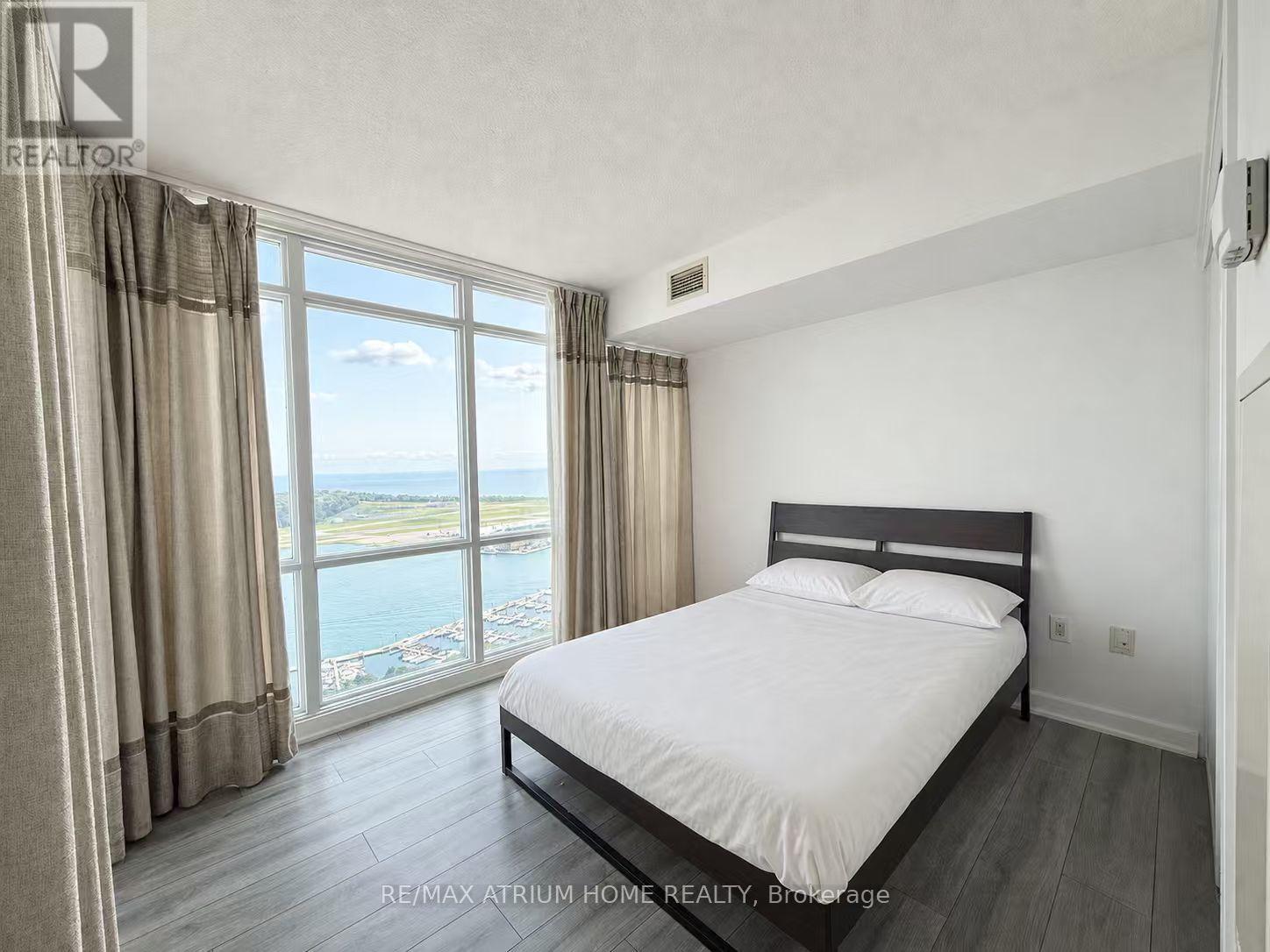 4510 - 11 Brunel Court, Toronto, Ontario  M5V 3Y3 - Photo 14 - C13674154