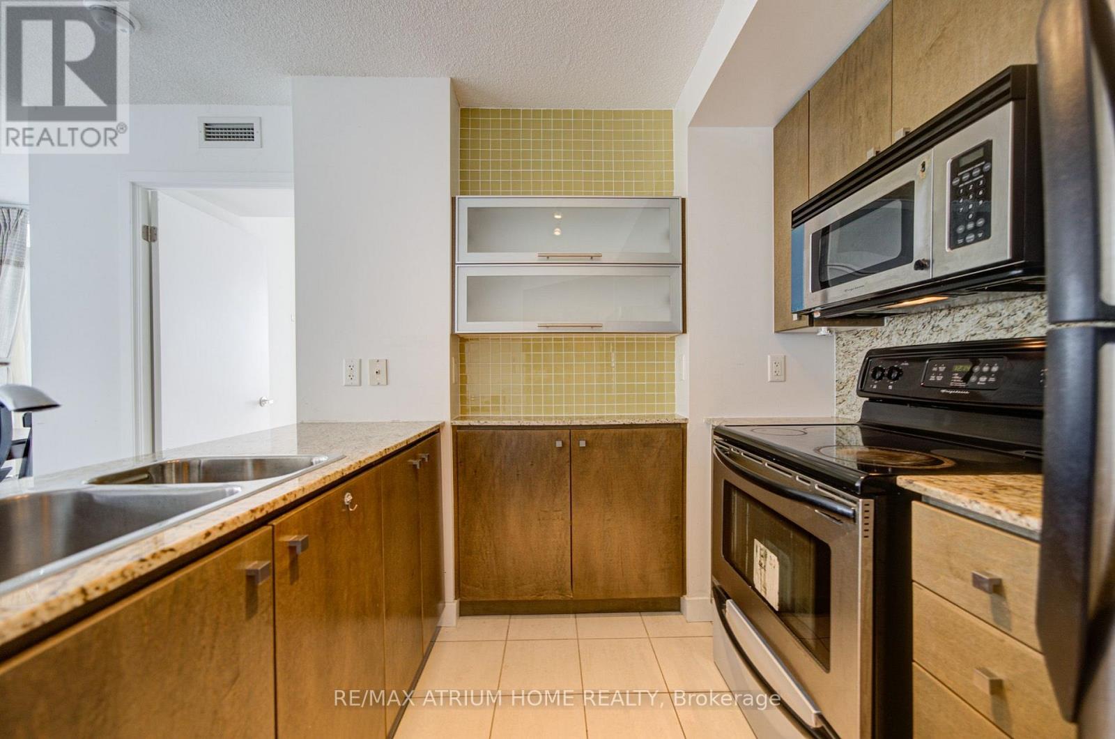 4510 - 11 Brunel Court, Toronto, Ontario  M5V 3Y3 - Photo 10 - C13674154