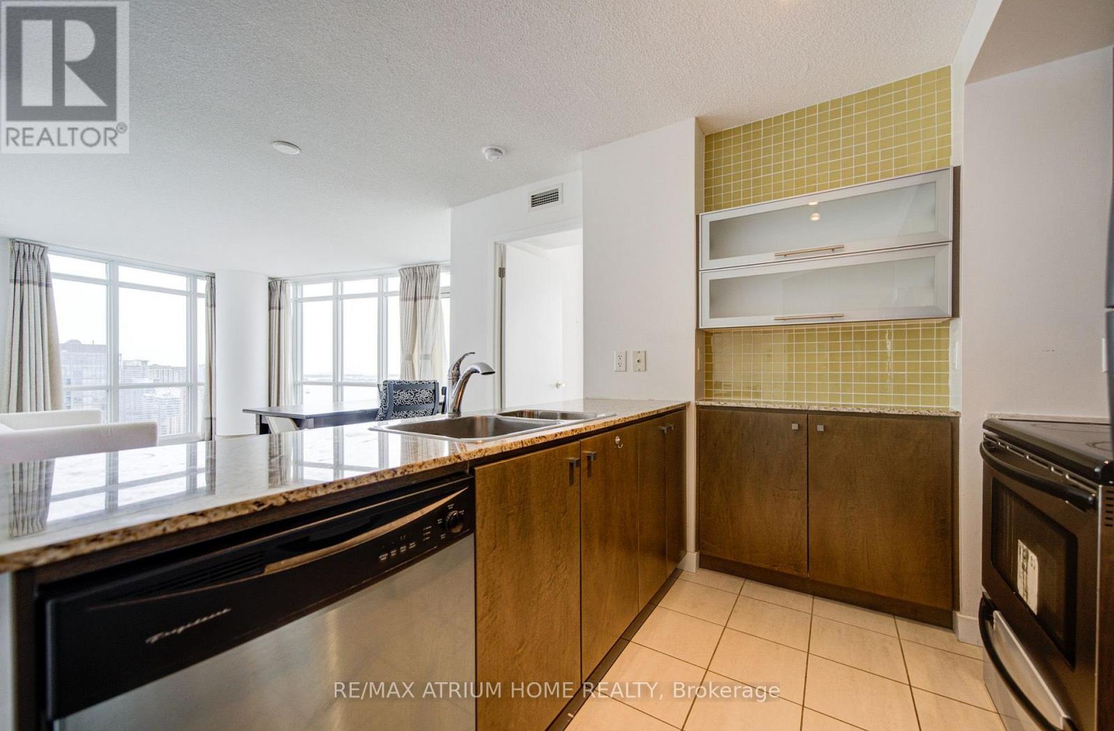 4510 - 11 Brunel Court, Toronto, Ontario  M5V 3Y3 - Photo 9 - C13674154
