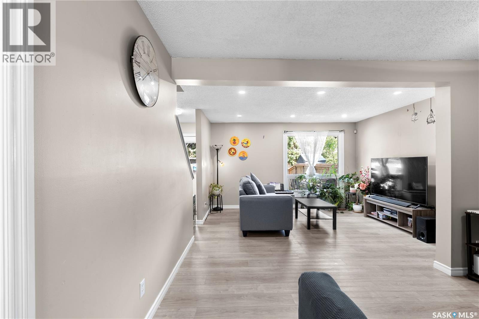 21 1128 Mckercher Drive, Saskatoon, Saskatchewan  S7H 4Y7 - Photo 4 - SK045691
