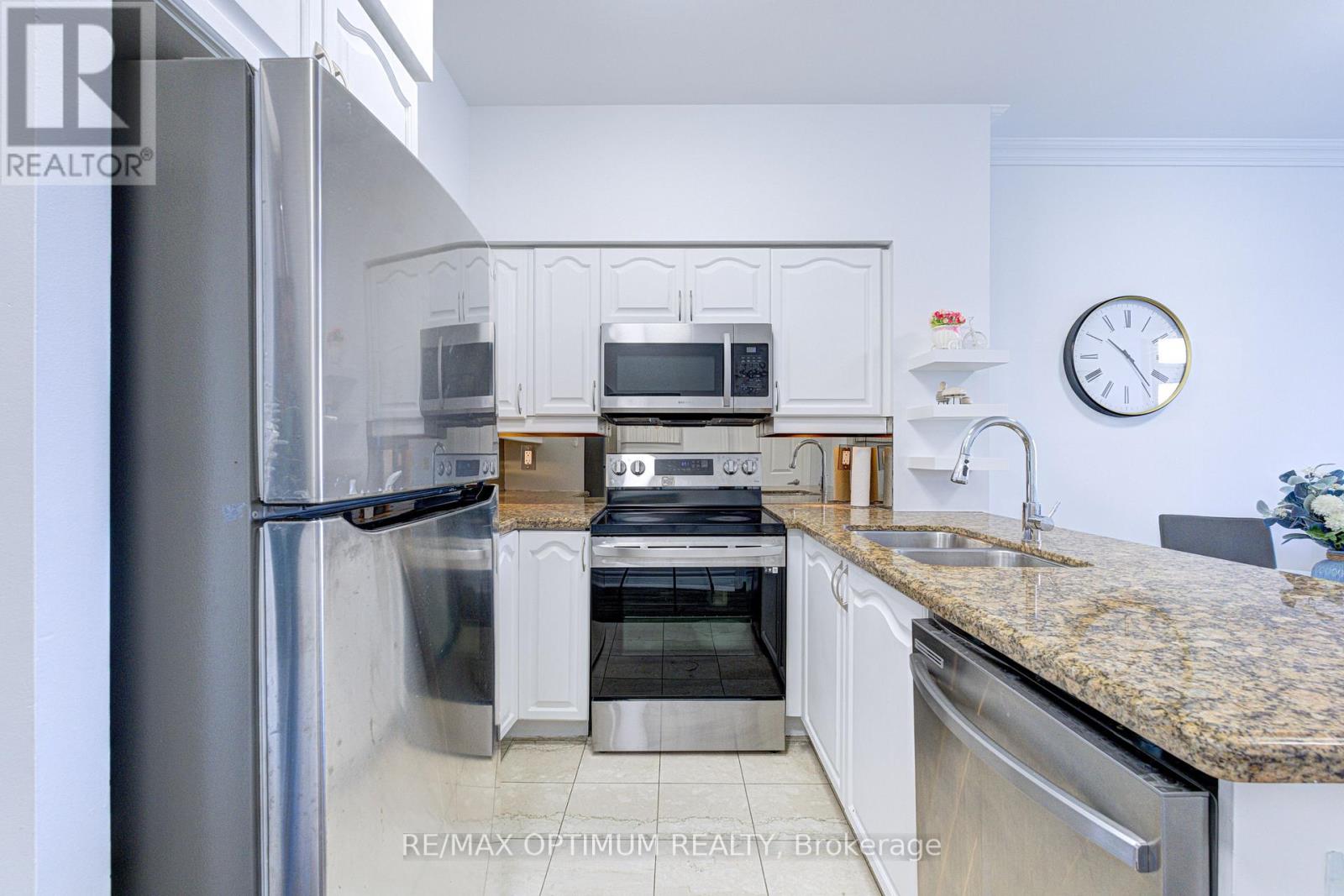 2511 - 388 Prince Of Wales Drive, Mississauga, Ontario  L5B 0A1 - Photo 11 - W13657696
