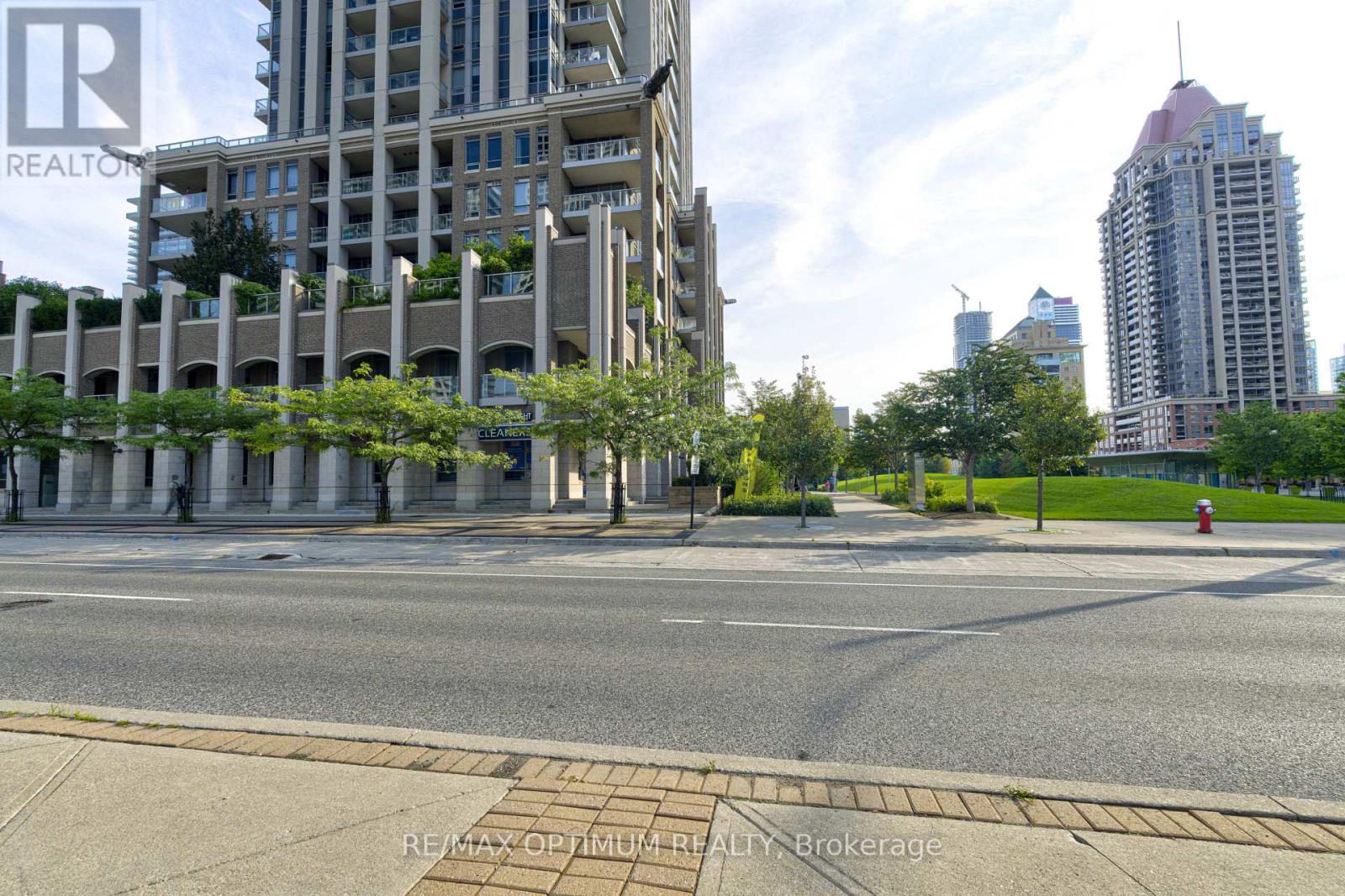 2511 - 388 Prince Of Wales Drive, Mississauga, Ontario  L5B 0A1 - Photo 7 - W13657696