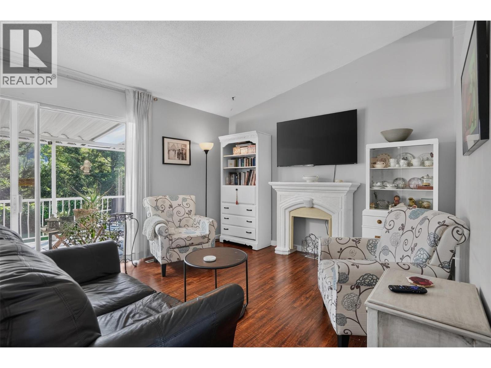 3955 Woodland Drive, Trail, British Columbia  V1R 2V6 - Photo 7 - 10385045